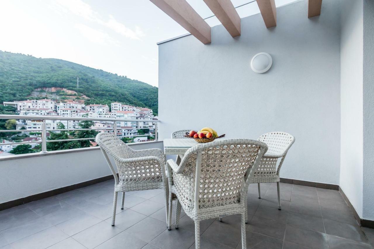 Adriatik Lux Apartments Budva Eksteriør billede